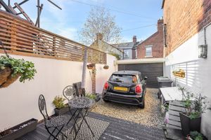 Photo 16- click for photo gallery